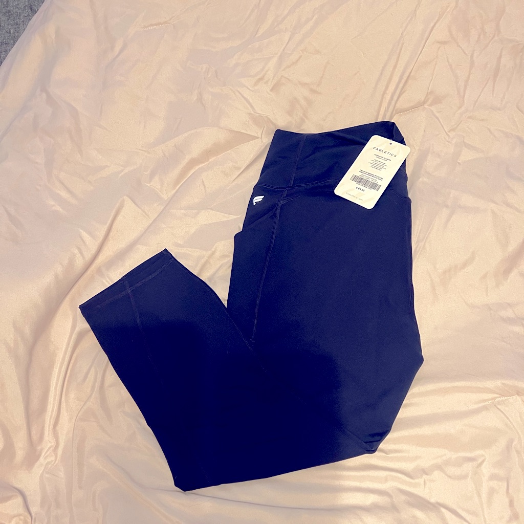Fabletics Capri Pants Nwt